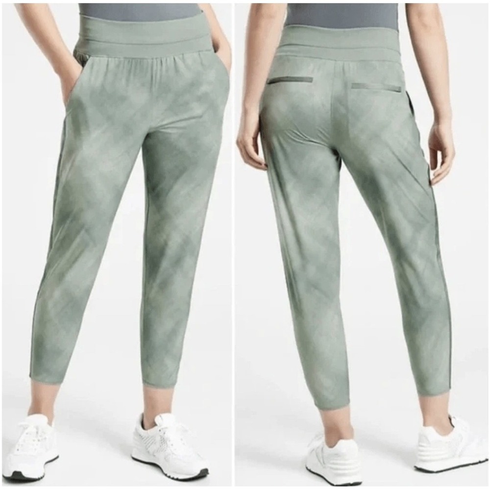 Athleta Nolita Slim Tapered Printed Crop Pants in Denali Minimalistic Grey sz‎ 4